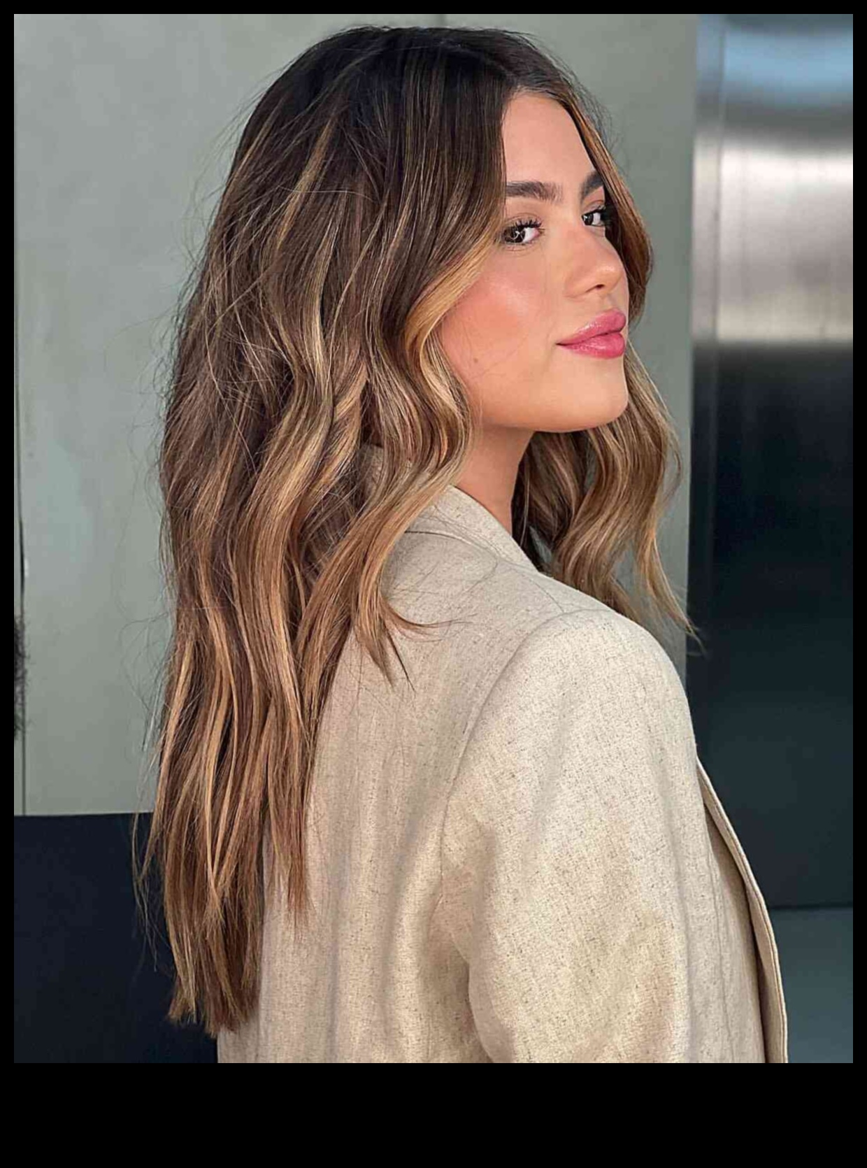 ברונט ביזנס שיק 5 תסרוקות מקצועיות למשרד 3 שיער ברונטית ועסקית: תסרוקות מקצועיות למשרד