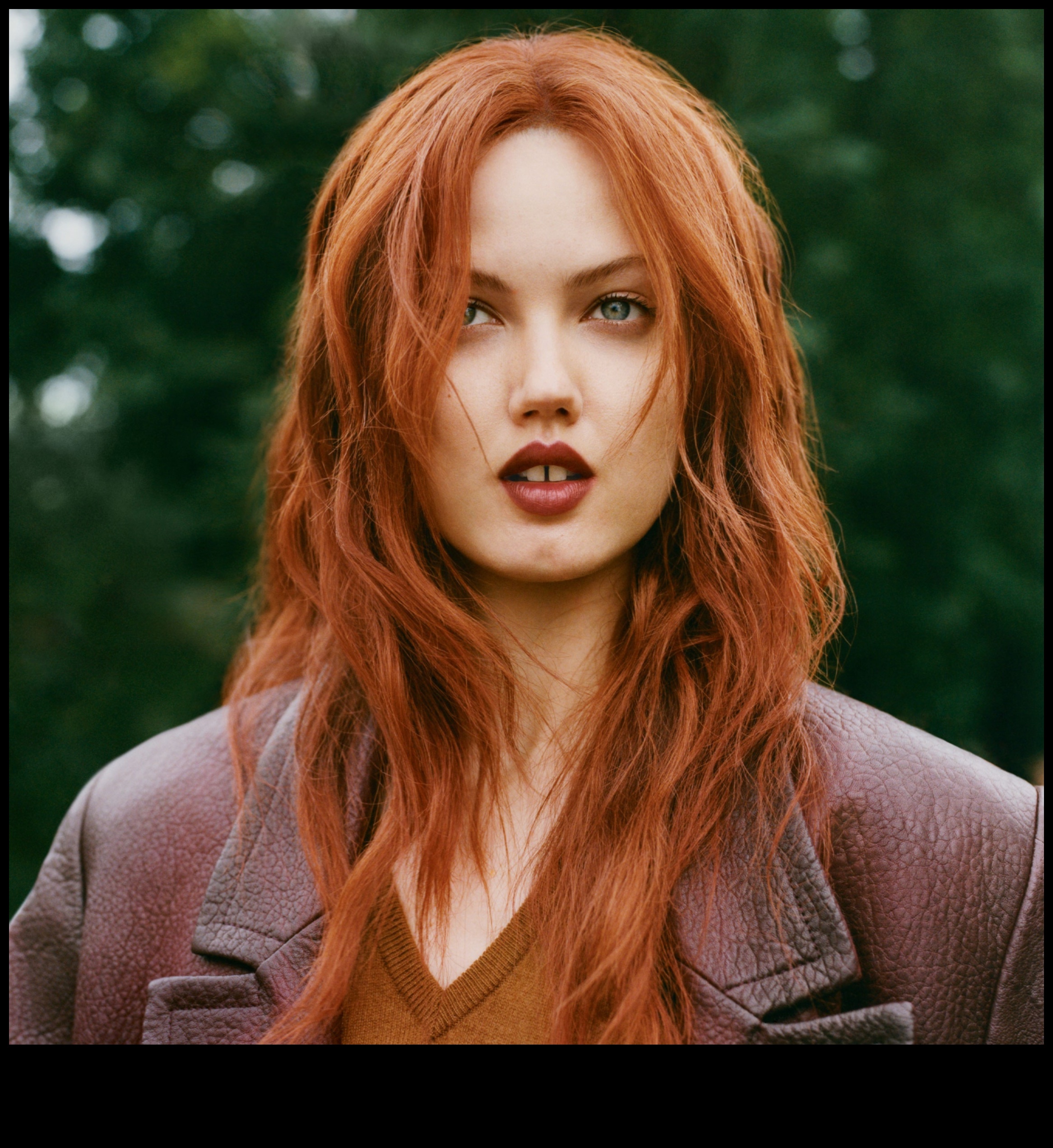 יופי פריחת הדובדבן 5 תסרוקות אדומות וערמוניות בהשראת הטבע 4 יופי של פריחת הדובדבן: תסרוקות אדומות וערמוניות בהשראת הטבע