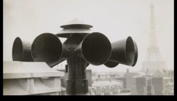 צפירת העיר: קריאה לאטרקציות מקומיות לגילוי