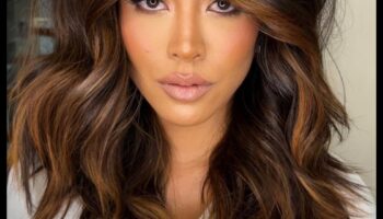 המשך רך ועדין: יצירת סגנונות עדינים לשיער באורך בינוני