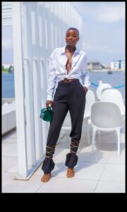 ישר להרשים: סגנונות ללא מאמץ למראה מתוחכם